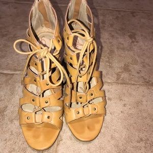 Women’s tan American rag wedges